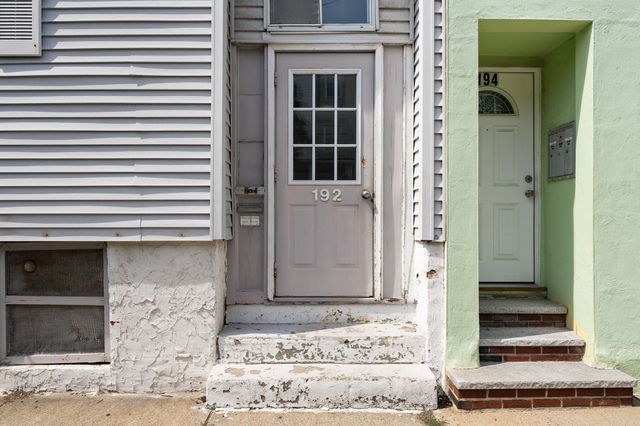 192 Lexington St, Boston, MA 02128