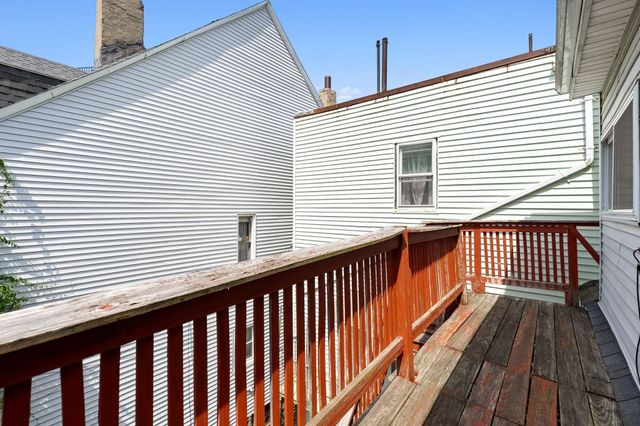 192 Lexington St, Boston, MA 02128
