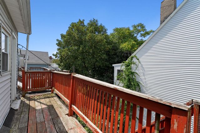 192 Lexington St, Boston, MA 02128