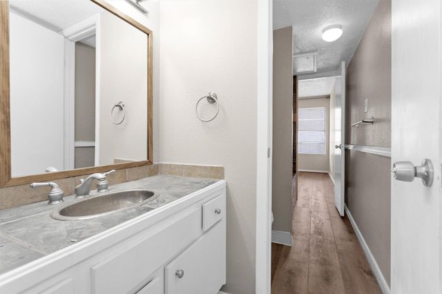 12900 Walden Road 513, Montgomery, TX 77356