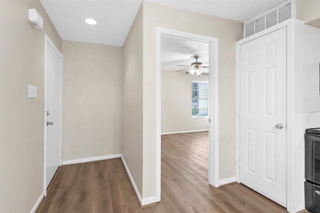 12900 Walden Road 513, Montgomery, TX 77356