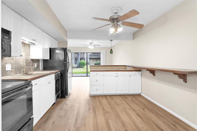 12900 Walden Road 513, Montgomery, TX 77356