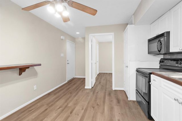 12900 Walden Road 513, Montgomery, TX 77356