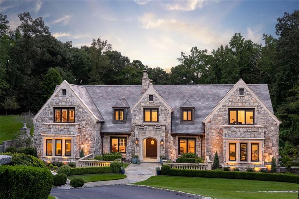 1919 RIVER FOREST NW Road, Atlanta, GA 30327