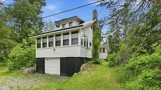 115 May Avenue, Caroga Lake, NY 12032