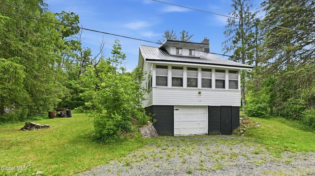 115 May Avenue, Caroga Lake, NY 12032