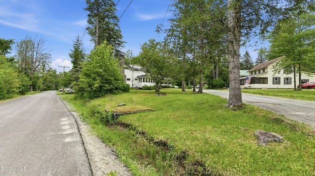 115 May Avenue, Caroga Lake, NY 12032