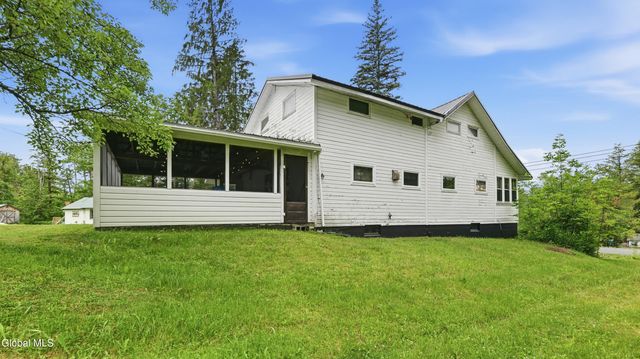 115 May Avenue, Caroga Lake, NY 12032