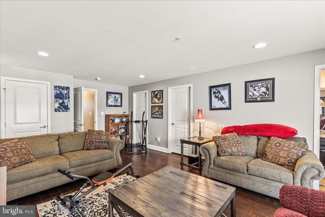 1265 ELDERSLIE LN, York, PA 17403