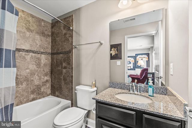 1265 ELDERSLIE LN, York, PA 17403