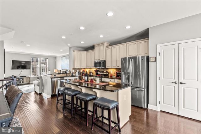 1265 ELDERSLIE LN, York, PA 17403