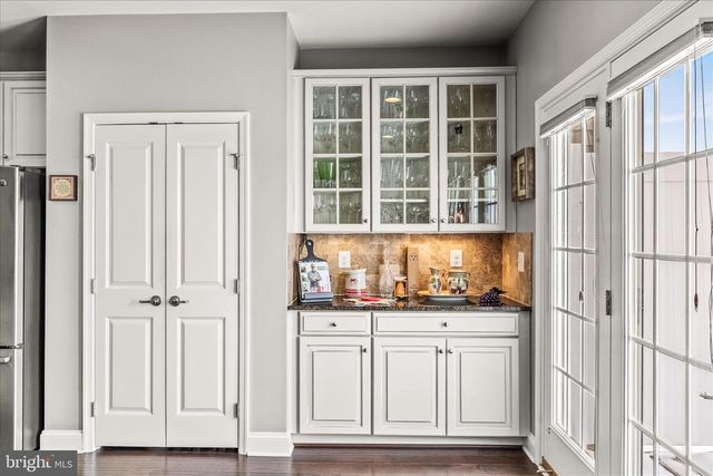 1265 ELDERSLIE LN, York, PA 17403