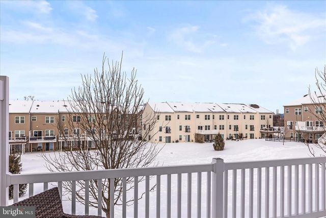 1265 ELDERSLIE LN, York, PA 17403