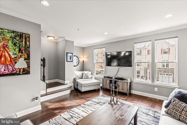 1265 ELDERSLIE LN, York, PA 17403