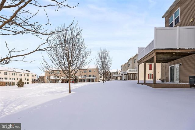 1265 ELDERSLIE LN, York, PA 17403