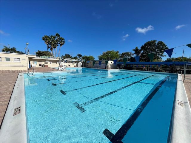 12475 NW 10th Ave, North Miami, FL 33168