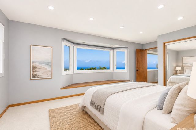 869 Ikena Circle, Honolulu, HI 96821