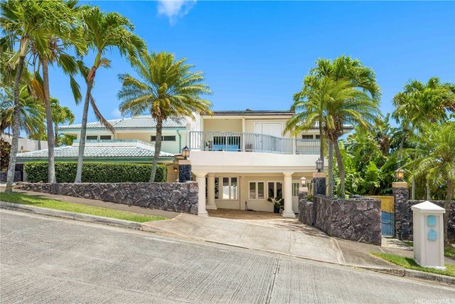 869 Ikena Circle, Honolulu, HI 96821
