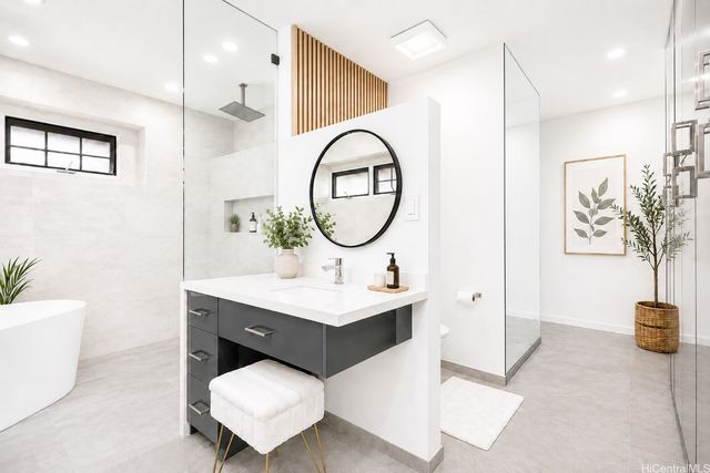 869 Ikena Circle, Honolulu, HI 96821