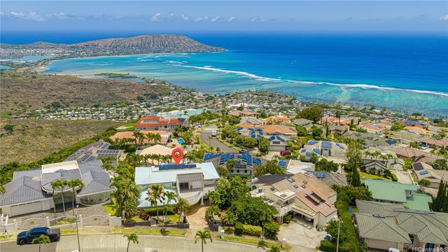 869 Ikena Circle, Honolulu, HI 96821