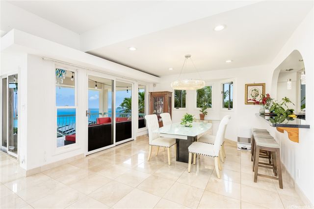 869 Ikena Circle, Honolulu, HI 96821