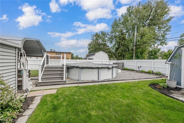 2424 E 30th Street, South Lorain, OH 44055