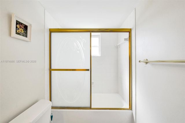 324 SE 10th St 208, Dania Beach, FL 33004