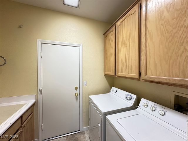 2252 Pine Forest Court, Las Vegas, NV 89134