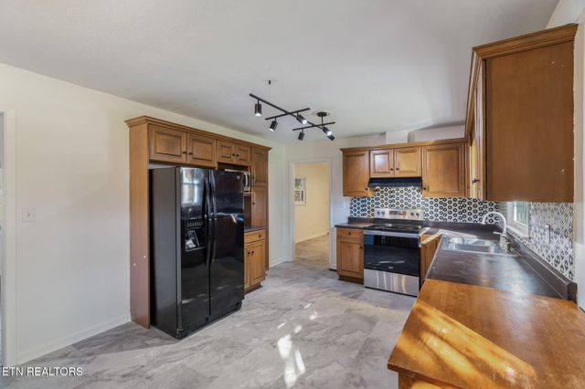 6624 Candy Lane, Knoxville, TN 37920