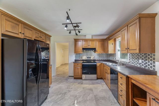 6624 Candy Lane, Knoxville, TN 37920