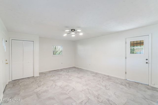 6624 Candy Lane, Knoxville, TN 37920