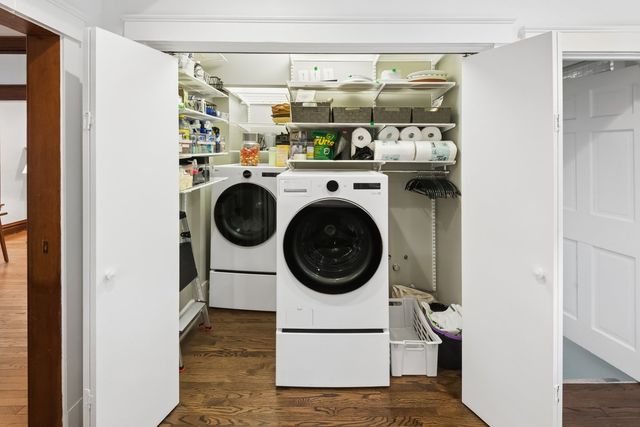 729 Lincoln Street, Evanston, IL 60201