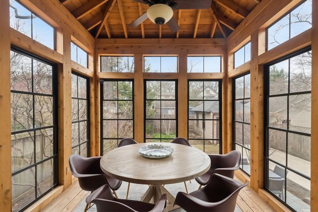 729 Lincoln Street, Evanston, IL 60201