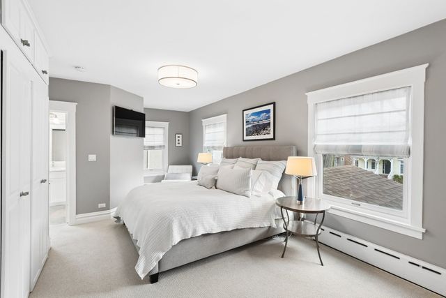 729 Lincoln Street, Evanston, IL 60201