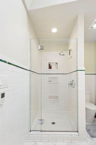 729 Lincoln Street, Evanston, IL 60201