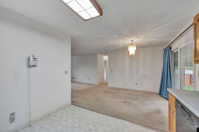 5890 Kay Drive, Fairfield, OH 45014