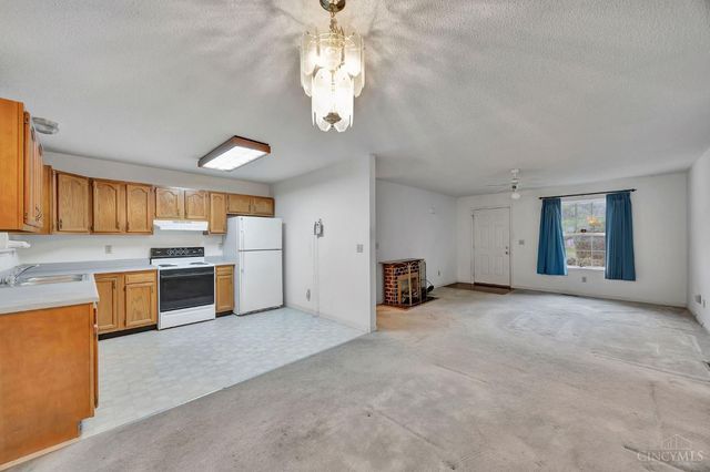 5890 Kay Drive, Fairfield, OH 45014