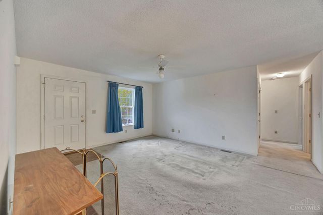 5890 Kay Drive, Fairfield, OH 45014