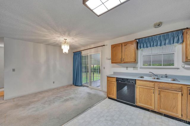 5890 Kay Drive, Fairfield, OH 45014