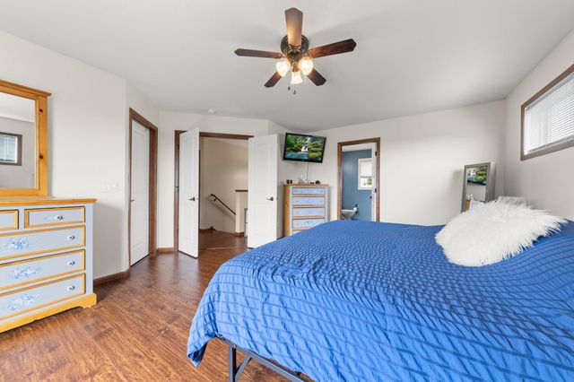 1624 Hackberry Court, Carver, MN 55315