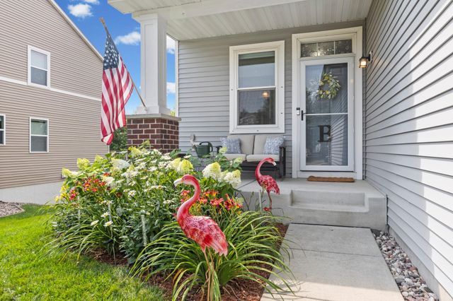 1624 Hackberry Court, Carver, MN 55315
