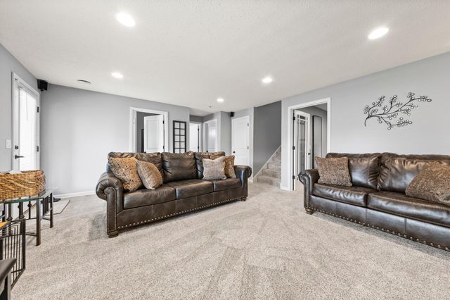 1624 Hackberry Court, Carver, MN 55315
