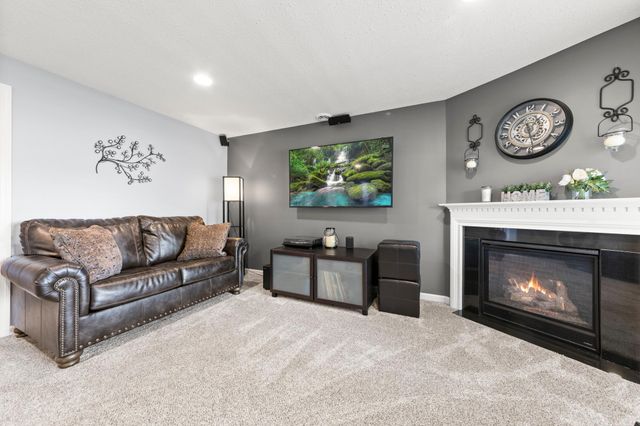 1624 Hackberry Court, Carver, MN 55315
