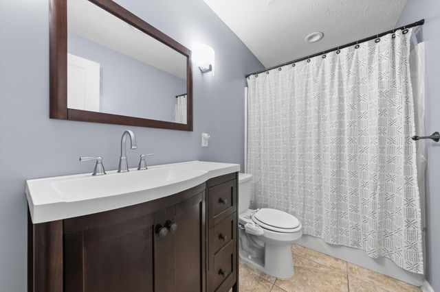 1624 Hackberry Court, Carver, MN 55315