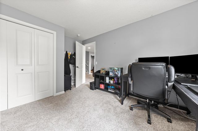 1624 Hackberry Court, Carver, MN 55315