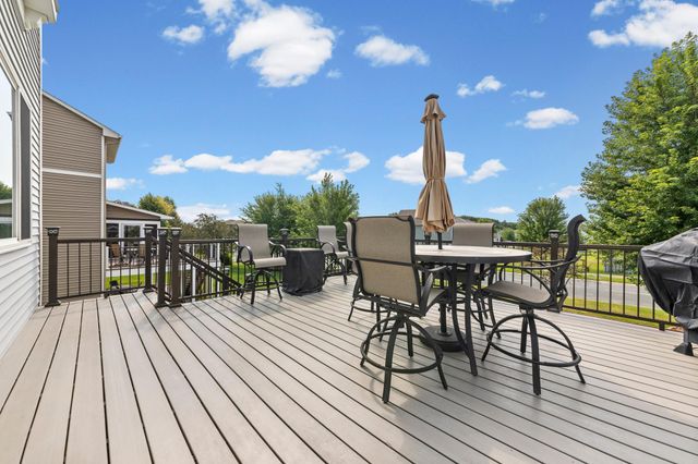 1624 Hackberry Court, Carver, MN 55315