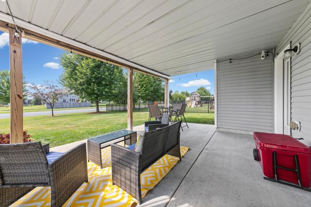 1624 Hackberry Court, Carver, MN 55315