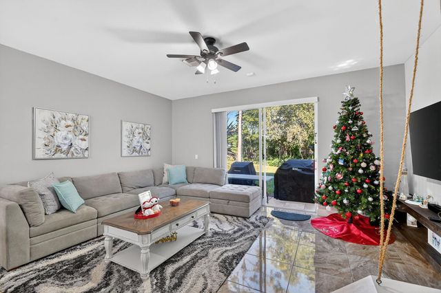 224 Foxtail Dr D, Greenacres, FL 33415