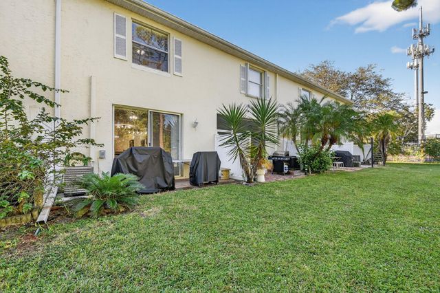 224 Foxtail Dr D, Greenacres, FL 33415