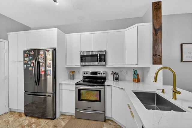 224 Foxtail Dr D, Greenacres, FL 33415